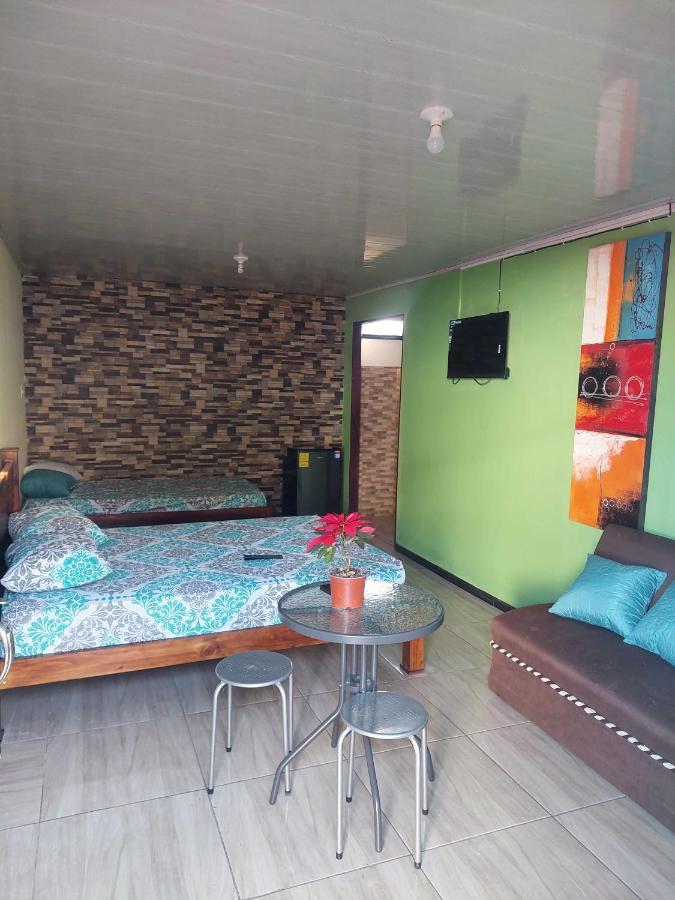 Anchia - Hostel Alajuela Exterior foto