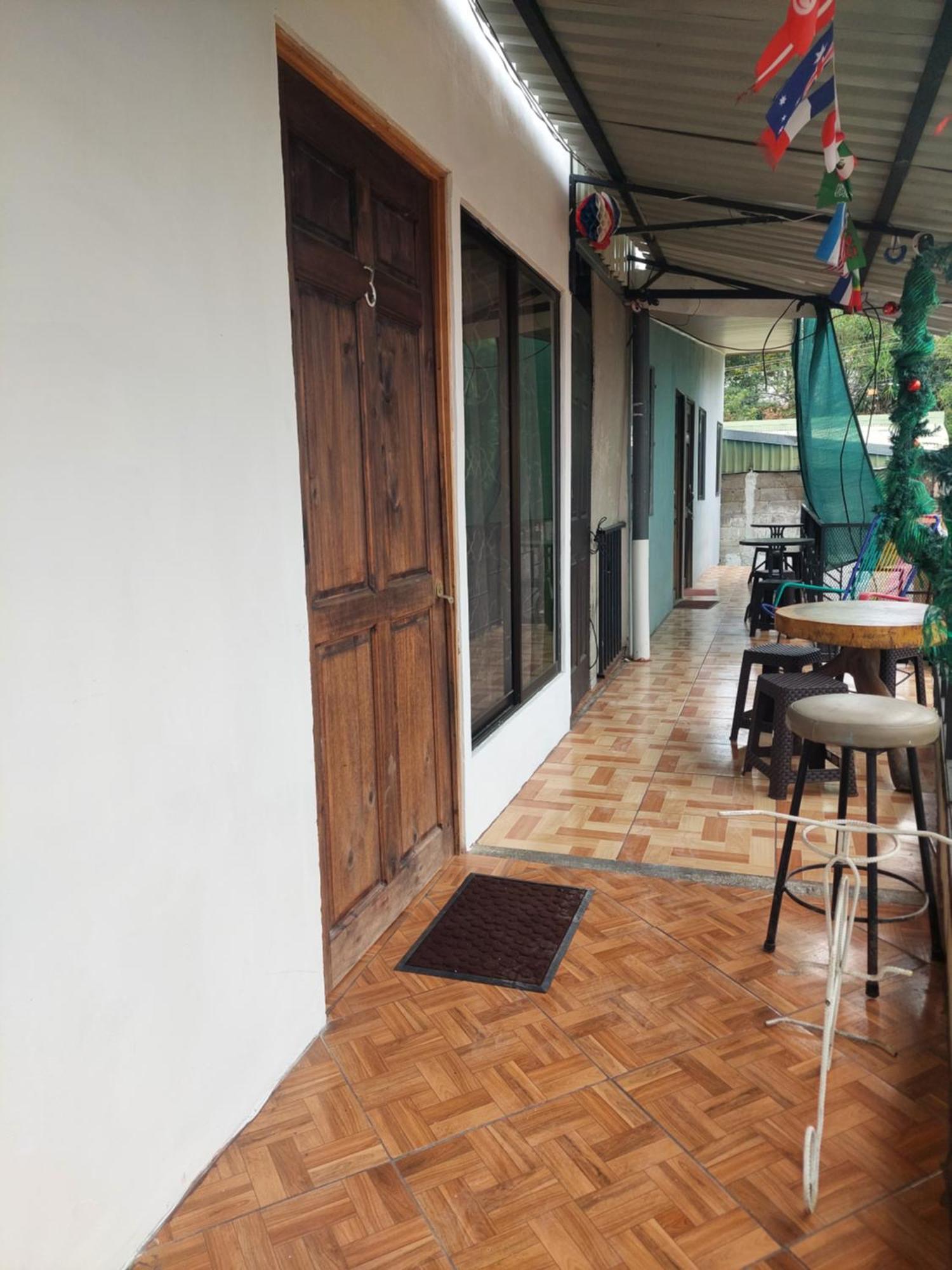 Anchia - Hostel Alajuela Exterior foto