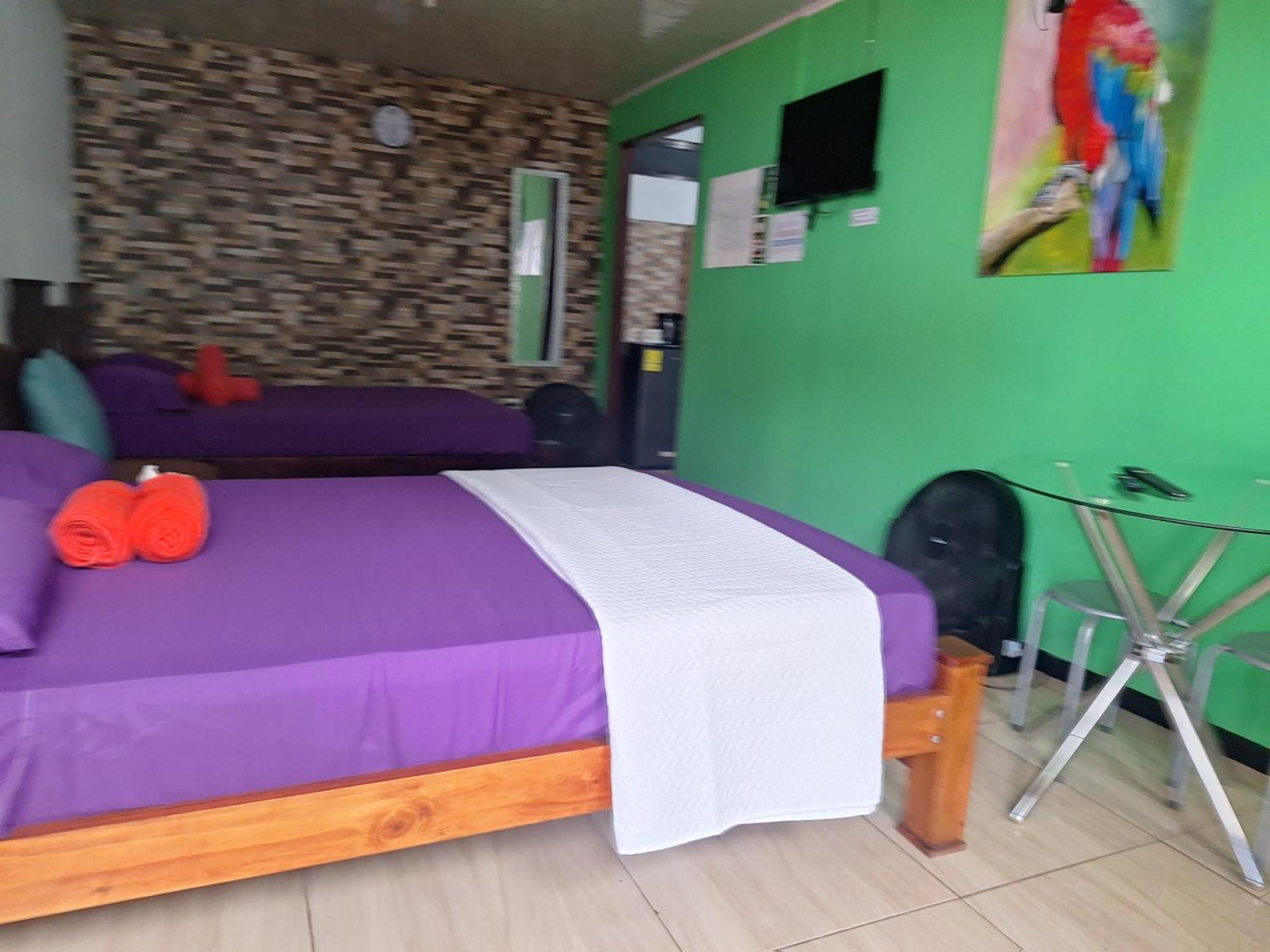 Anchia - Hostel Alajuela Exterior foto