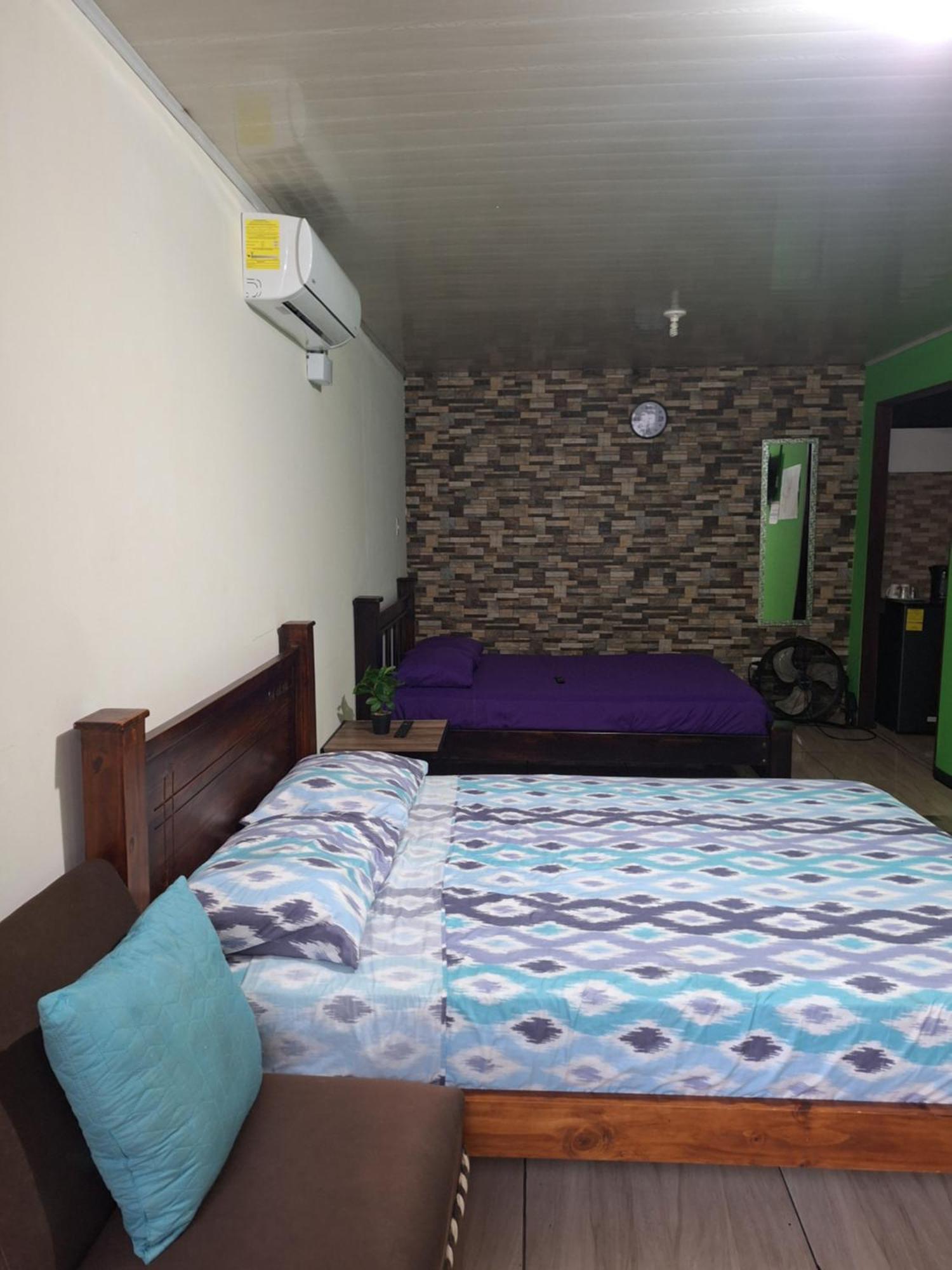 Anchia - Hostel Alajuela Exterior foto